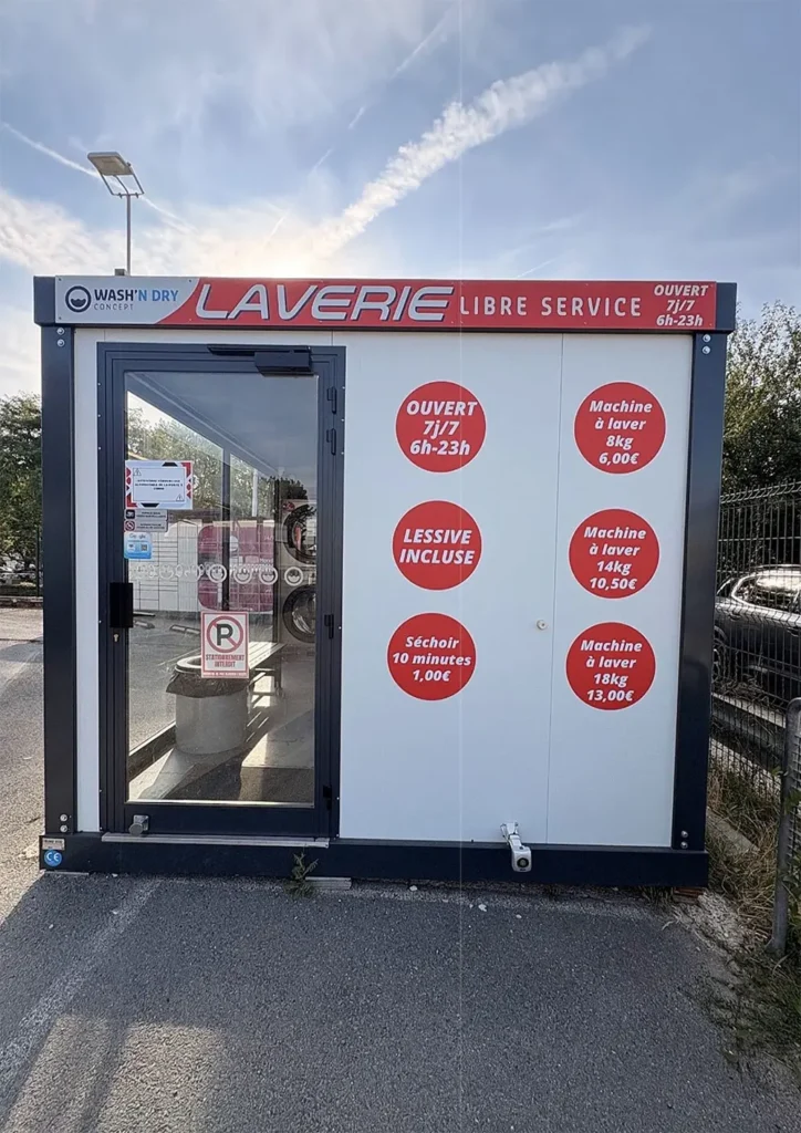 Façade extérieure de la laverie automatique à Viry-Châtillon
